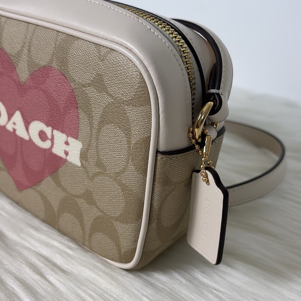 NWT Coach Mini Jamie Camera Bag In Signature Canvas With Heart Print - Picture 2 of 8